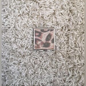 Leopard Emergency sewing kit